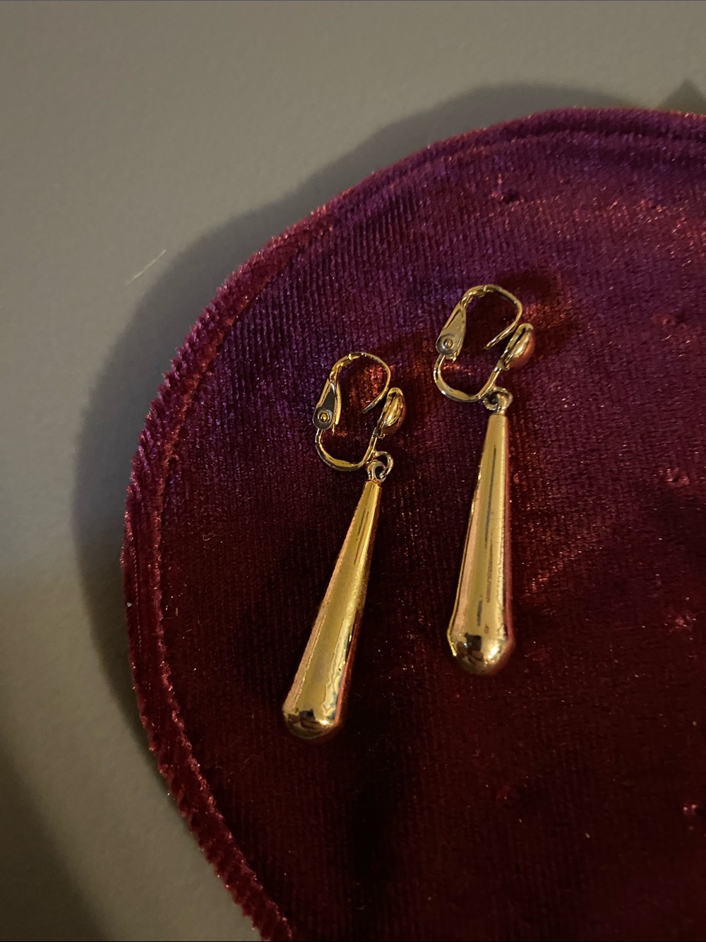 Vintage Gold Tone Dangle Earrings